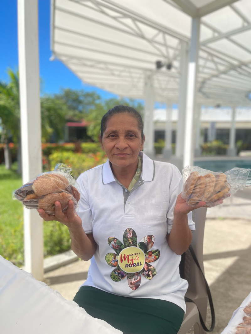 Mujeres Emprendedoras del Sur, Pan y tamales.